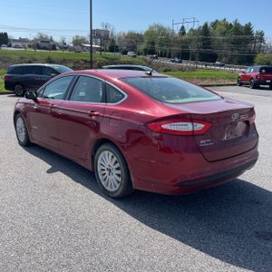 FORD FUSION HYBRID SE - 5
