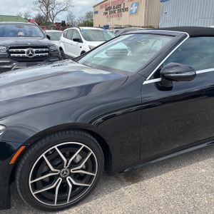 MERCEDES-BENZ E-CLASS - 2