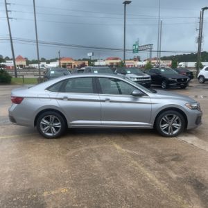 VOLKSWAGEN JETTA SE - 10