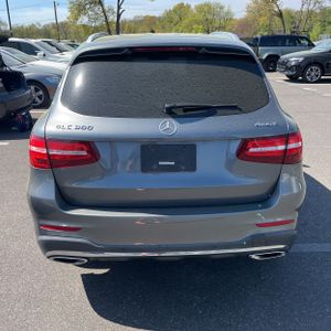 MERCEDES-BENZ GLC - 7