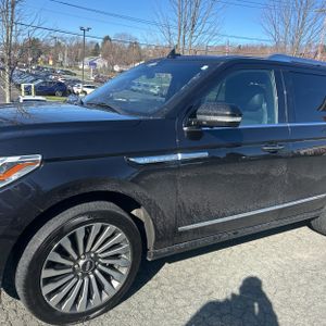 LINCOLN NAVIGATOR RESERVE - 2