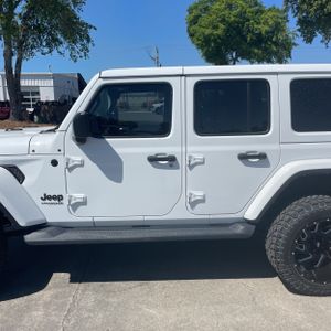 JEEP WRANGLER UNLIMITED SAHARA ALTITUDE - 4