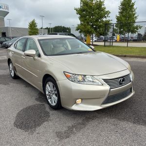 صورة 12 لـ 2014 Lexus ES 350 BASE