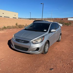 HYUNDAI ACCENT - 1