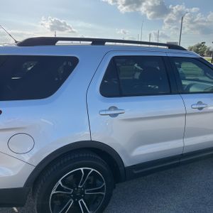 FORD EXPLORER SPORT - 9