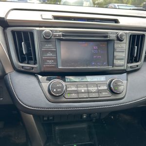 صورة 38 لـ 2013 Toyota RAV4 XLE