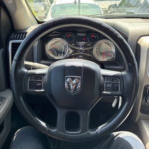 صورة مصغرة 61 لـ 2014 RAM 1500 BIG HORN