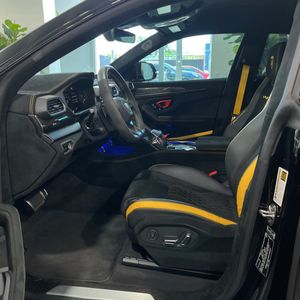 صورة مصغرة 28 لـ 2023 Lamborghini URUS BASE