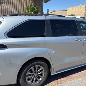 2023 Toyota SIENNA XLE 7-PASSENGER photo 9