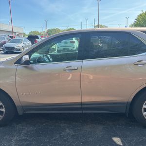 CHEVROLET EQUINOX LT - 4