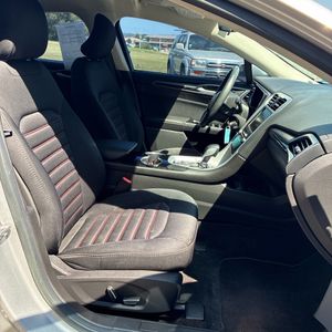 2015 FORD FUSION SE 缩略图 33