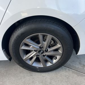 2020 KIA OPTIMA LX — миниатюра 18