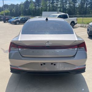 HYUNDAI ELANTRA SE - 7