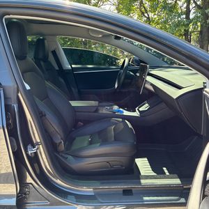 صورة مصغرة 33 لـ 2025 Tesla MODEL 3 LONG RANGE