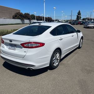 صورة 8 لـ 2015 FORD FUSION SE