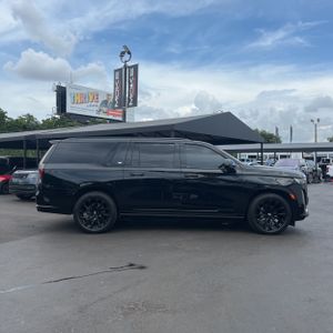 2023 Cadillac ESCALADE ESV SPORT PLATINUM photo 10