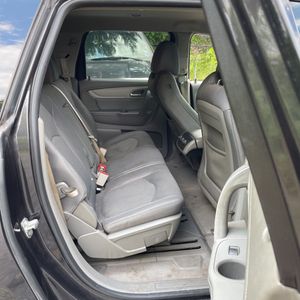 2017 Chevrolet TRAVERSE LS — миниатюра 34