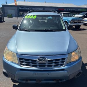 2011 Subaru FORESTER 2.5X — миниатюра 14