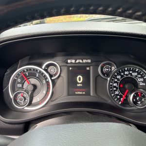 2021 RAM 3500 BIG HORN — миниатюра 38