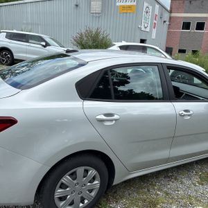 صورة 9 لـ 2023 KIA RIO LX