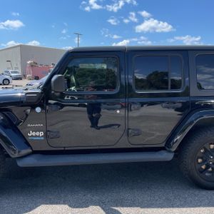 JEEP WRANGLER 4XE UNLIMITED SAHARA 4X4 - 4