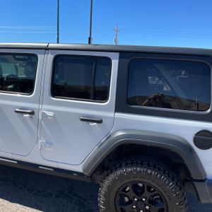 JEEP WRANGLER UNLIMITED WILLYS - 6