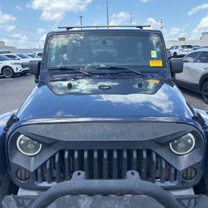 صورة مصغرة 15 لـ 2013 JEEP WRANGLER UNLIMITED SAHARA