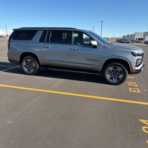 CHEVROLET SUBURBAN Z71 - 10