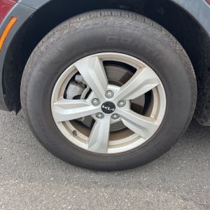 صورة مصغرة 17 لـ 2025 KIA SORENTO LX