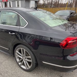 VOLKSWAGEN PASSAT 1.8T R-LINE - 5