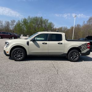 FORD MAVERICK XLT - 3