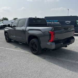TOYOTA TUNDRA - 4