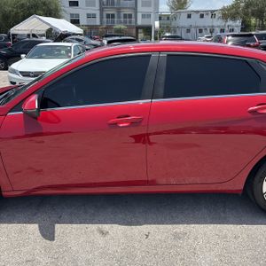 2022 Hyundai ELANTRA LIMITED — фото 4
