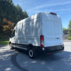 FORD TRANSIT 250 - 5