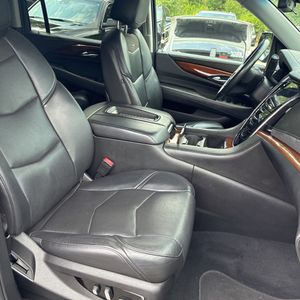 صورة 30 لـ 2018 Cadillac ESCALADE ESV LUXURY
