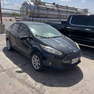 FORD FIESTA SE - 4
