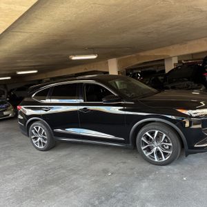 صورة 10 لـ 2023 Acura MDX SH-AWD W/TECH