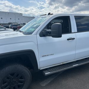 CHEVROLET SILVERADO - 2