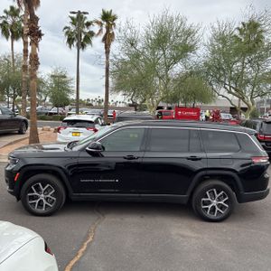 JEEP GRAND CHEROKEE L LIMITED - 3