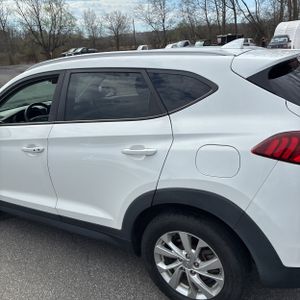 HYUNDAI TUCSON VALUE - 6