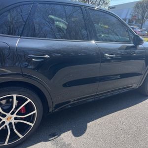 PORSCHE CAYENNE GTS - 9