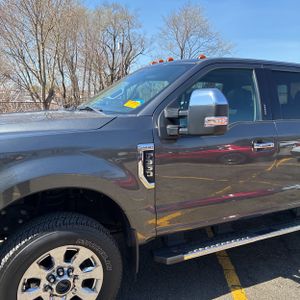 FORD F-350 SUPER DUTY LARIAT - 2