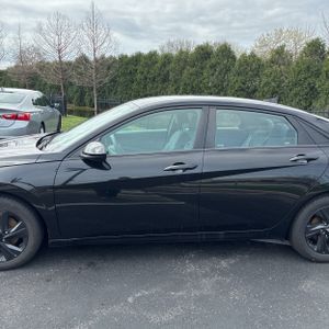 HYUNDAI ELANTRA SEL - 4