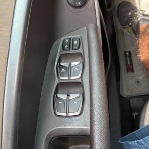 صورة 66 لـ 2017 Hyundai SANTA FE SE