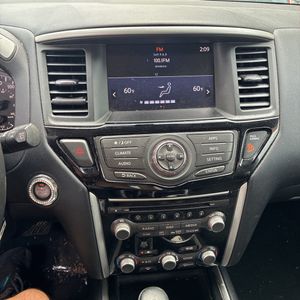 2017 Nissan PATHFINDER SV — миниатюра 39