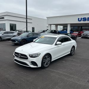 MERCEDES-BENZ E-CLASS - 1