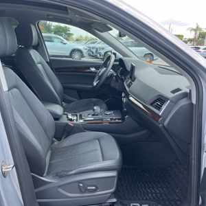 صورة مصغرة 33 لـ 2020 AUDI Q5 PREMIUM