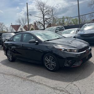 KIA FORTE GT-LINE - 10