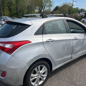 HYUNDAI ELANTRA - 9