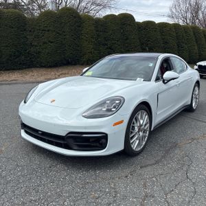PORSCHE PANAMERA - 1